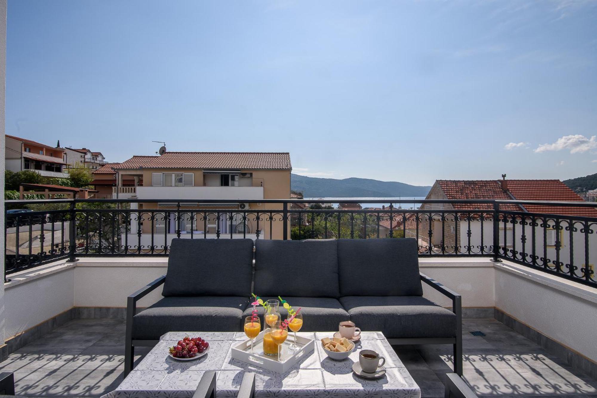 Villa Barbara & Zoran With Free Parking And Heated Swimming Pool Seget Vranjica Extérieur photo