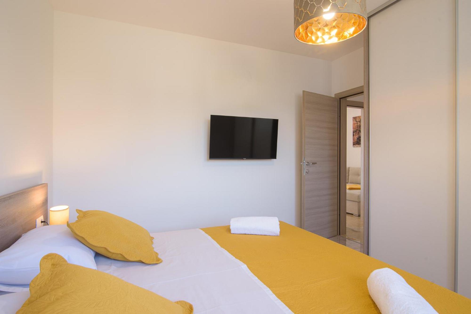 Villa Barbara & Zoran With Free Parking And Heated Swimming Pool Seget Vranjica Extérieur photo