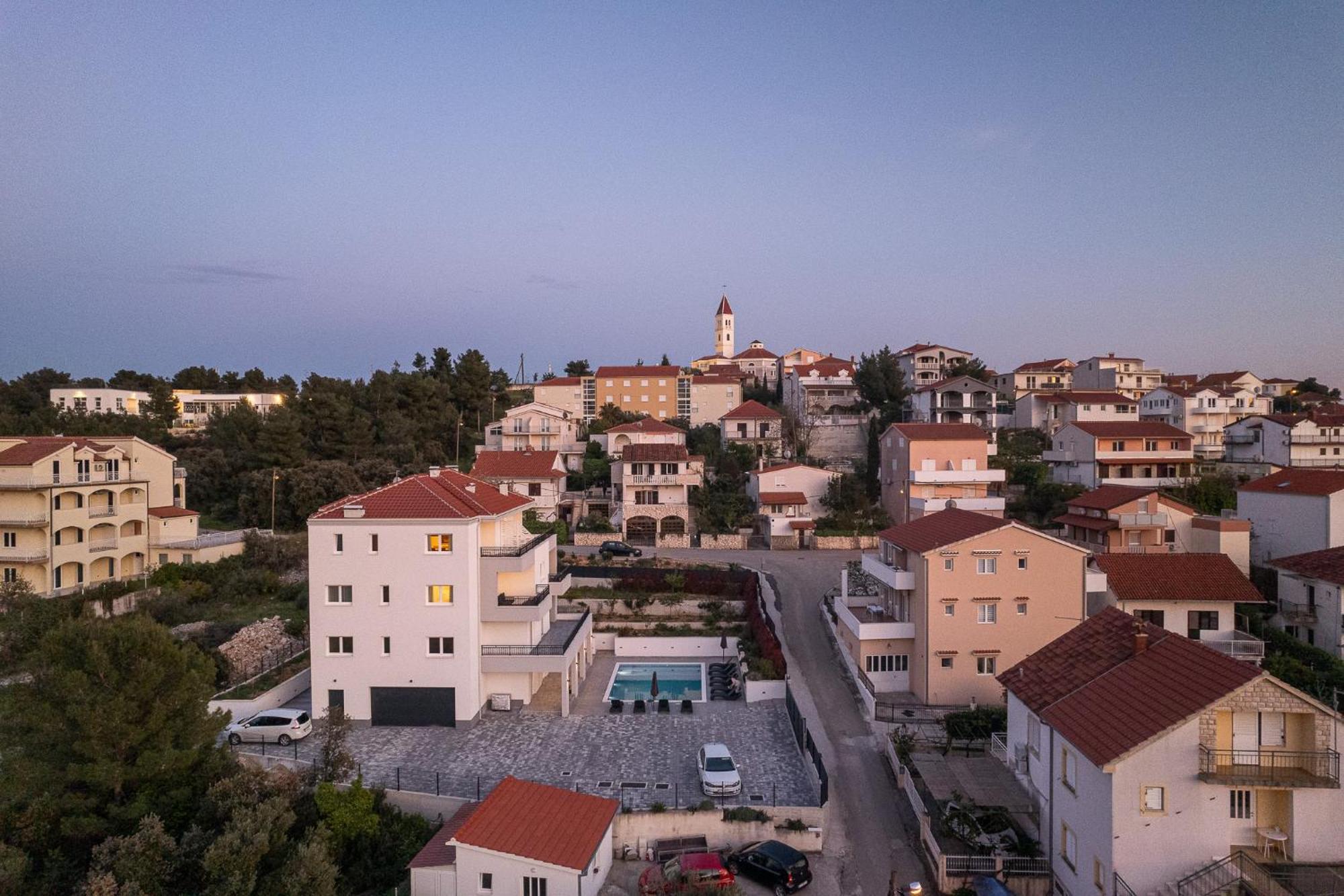 Villa Barbara & Zoran With Free Parking And Heated Swimming Pool Seget Vranjica Extérieur photo