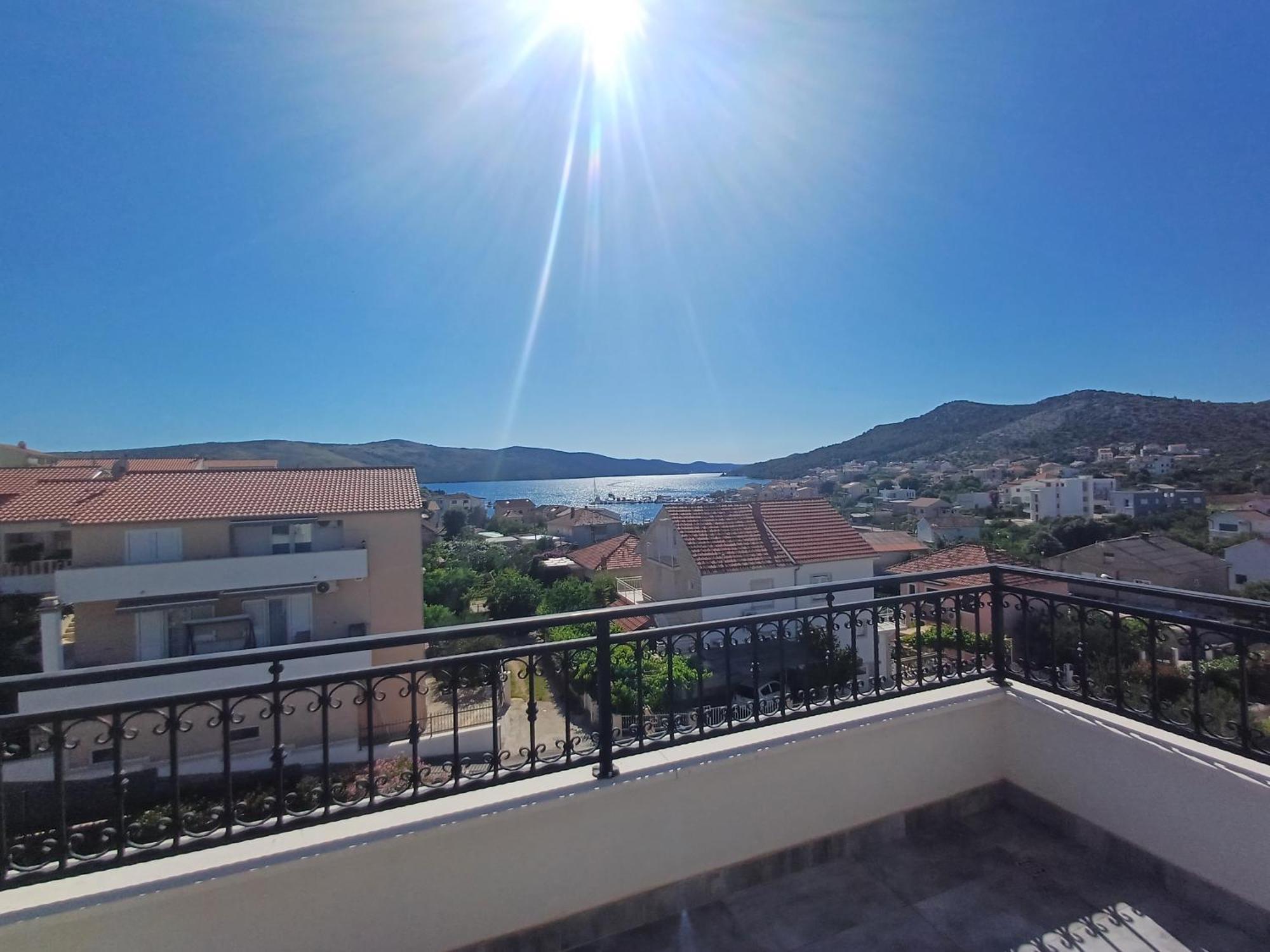 Villa Barbara & Zoran With Free Parking And Heated Swimming Pool Seget Vranjica Extérieur photo